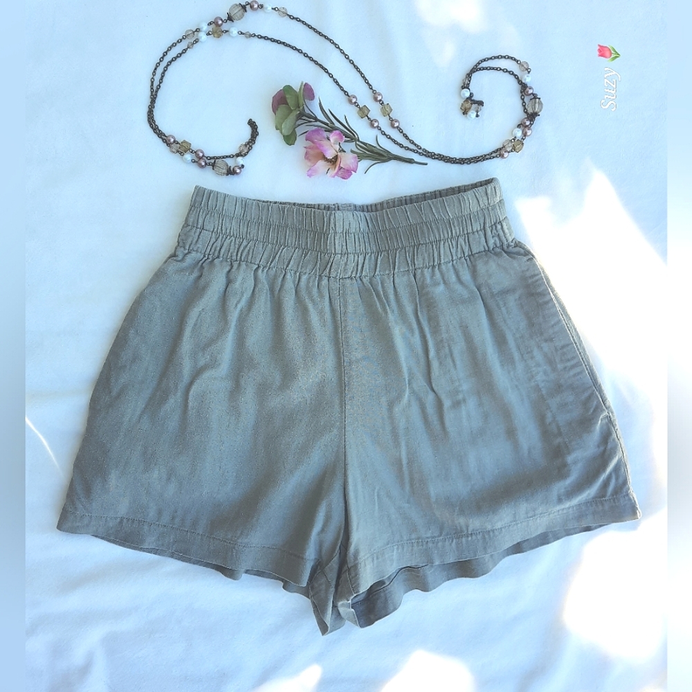 DYNAMITE Kahki Beige Lined Shorts, Side Pockets, Wide Elastic Waistband